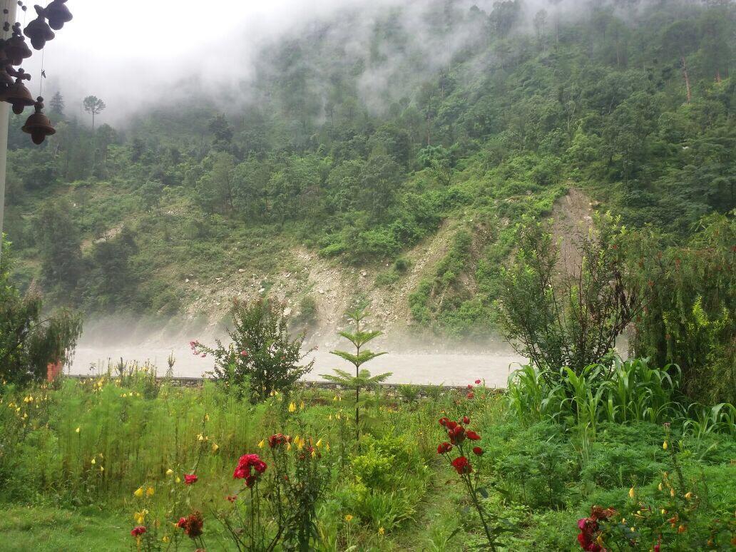 Anand Ganga Hotel Uttarkashi Exterior photo